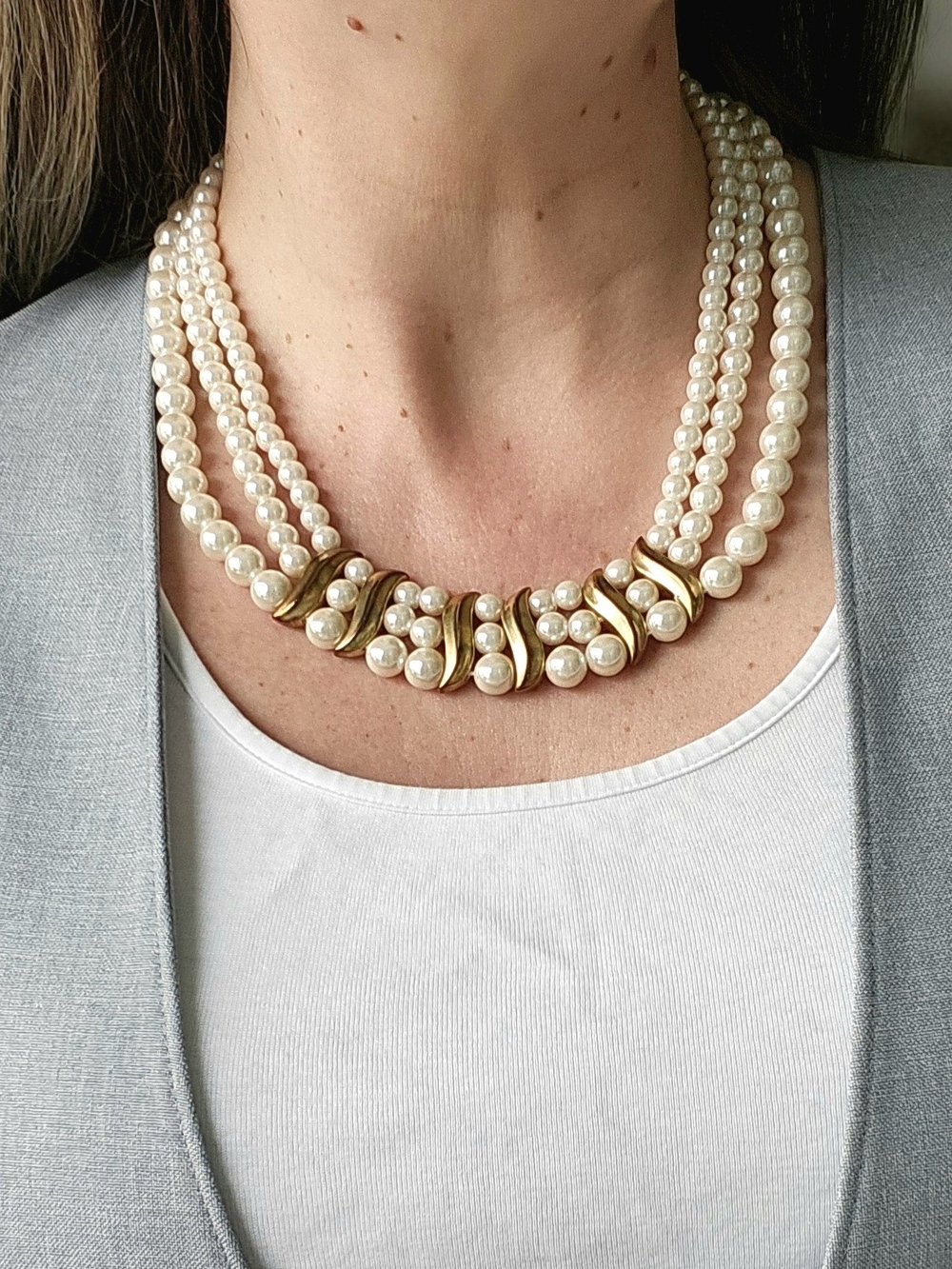 Vintage Gold Tone Faux Pearl 90s Necklace